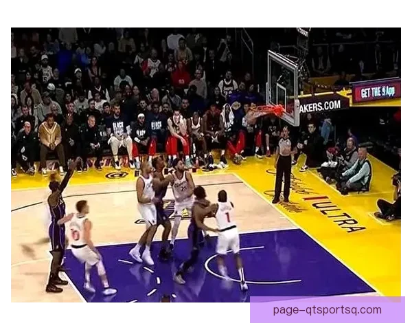 快船鏖战湖人迎关键对决球迷期待全场精彩表现